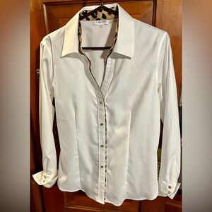 Calvin Klein Point Collar Long Sleeve Button Cuff Leopard print. Medium.